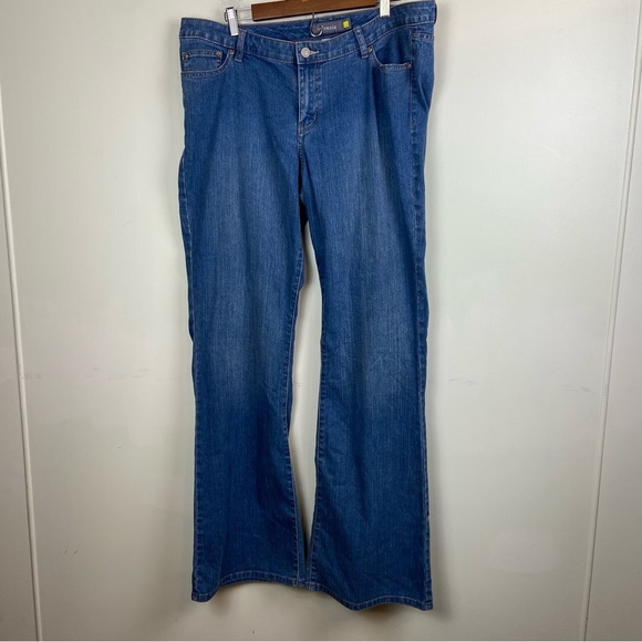 Venezia Stretch Flare Medium Wash Denim Jeans Plus Size 4 y2k‎ - Picture 1 of 8